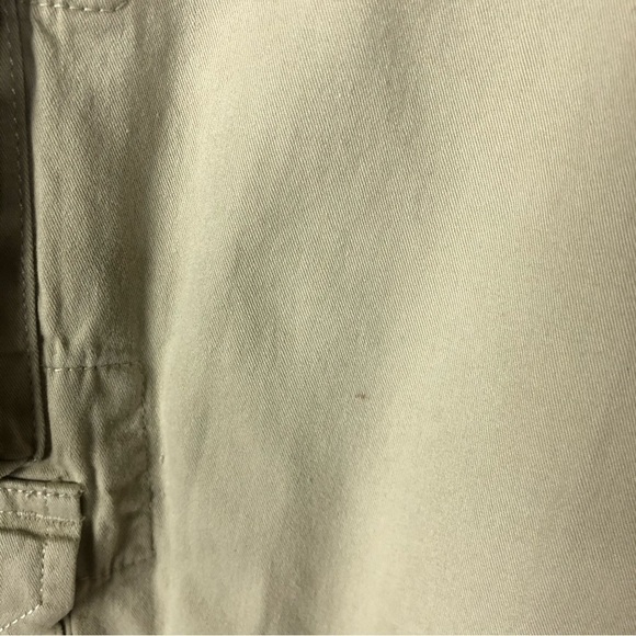 Michael Michael Kors Light Khaki Cargo Bermuda Shorts 12 - Picture 4 of 5